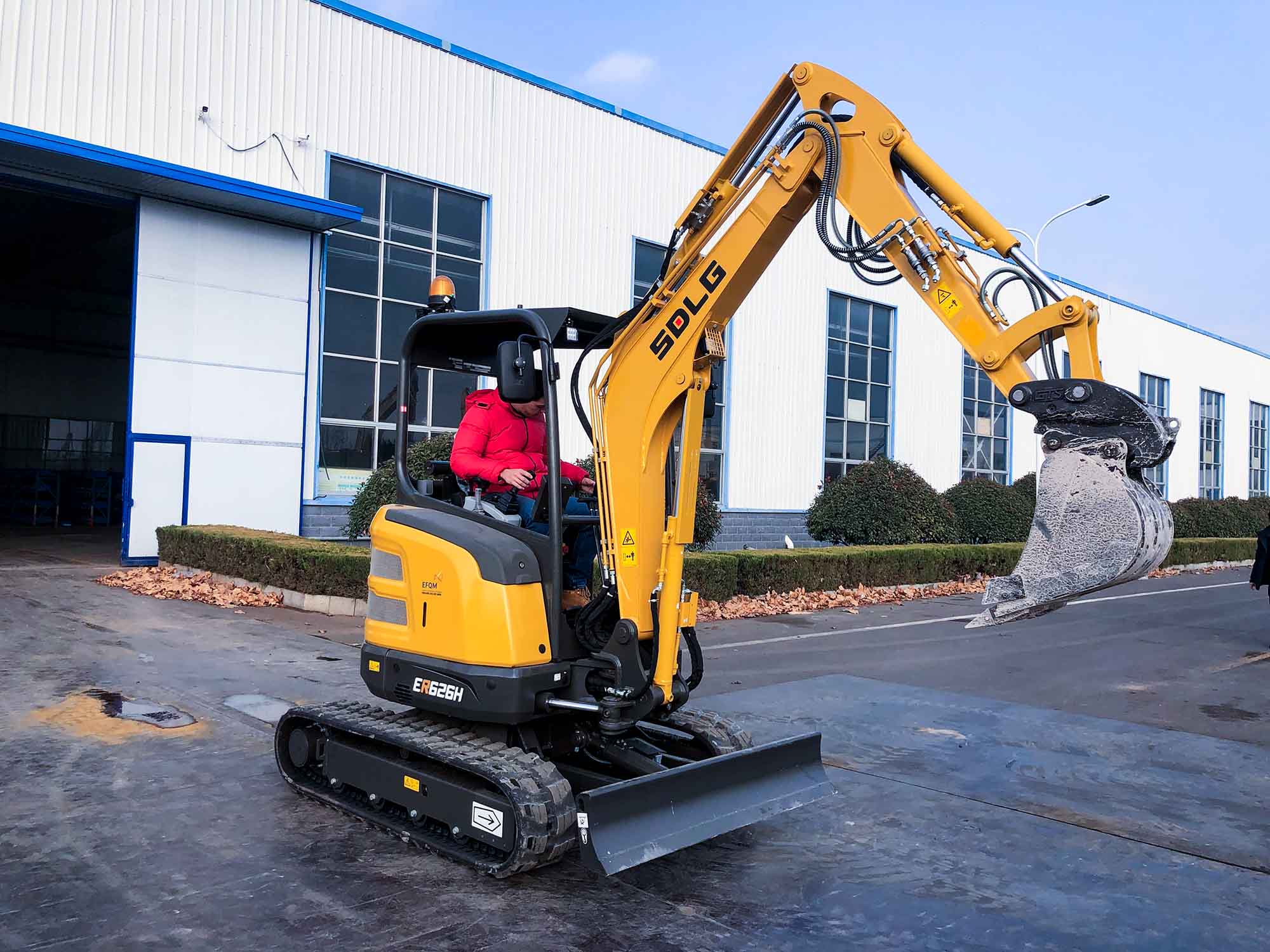 Excavadora compacta ER626H