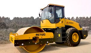 Rolo_303x201_op1 rolo compactador sdlg em operação